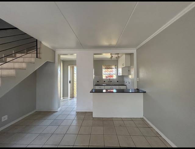 2 BEDROOM PROPERTY TO RENT IN KENSINGTON